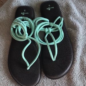Sanuk Woman’s Sunshine Yoga Sandals